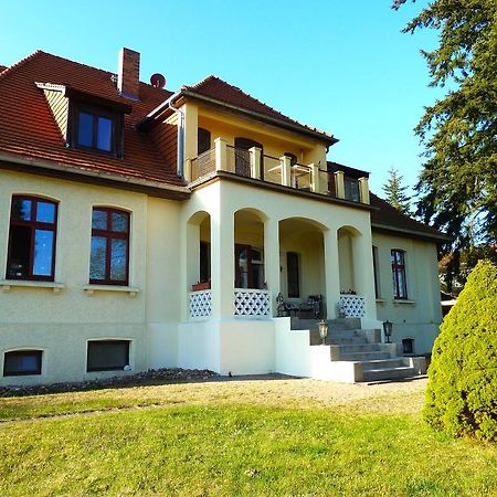 Ferienwohnung Villa Am Haussee Feldberger Seenlandschaft Exterior foto